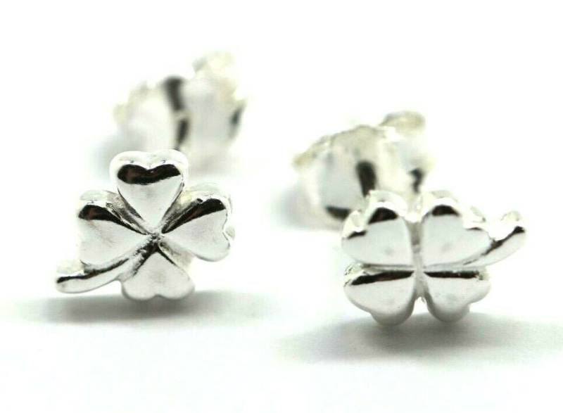 sterling Silber Kinderkind Kleine Vierblättrige Klee Ohrringe Gratis Post in Oz von KaedesignsJewellery