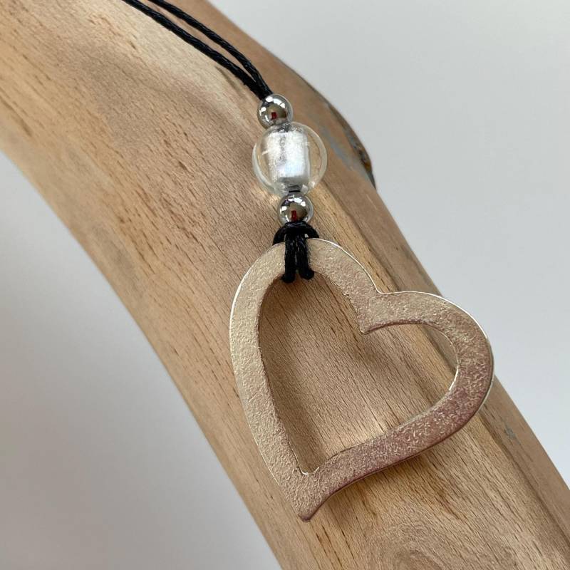 Kette Mit Herzanhänger Kette Mit Herzanhänger von KaeferKasimir