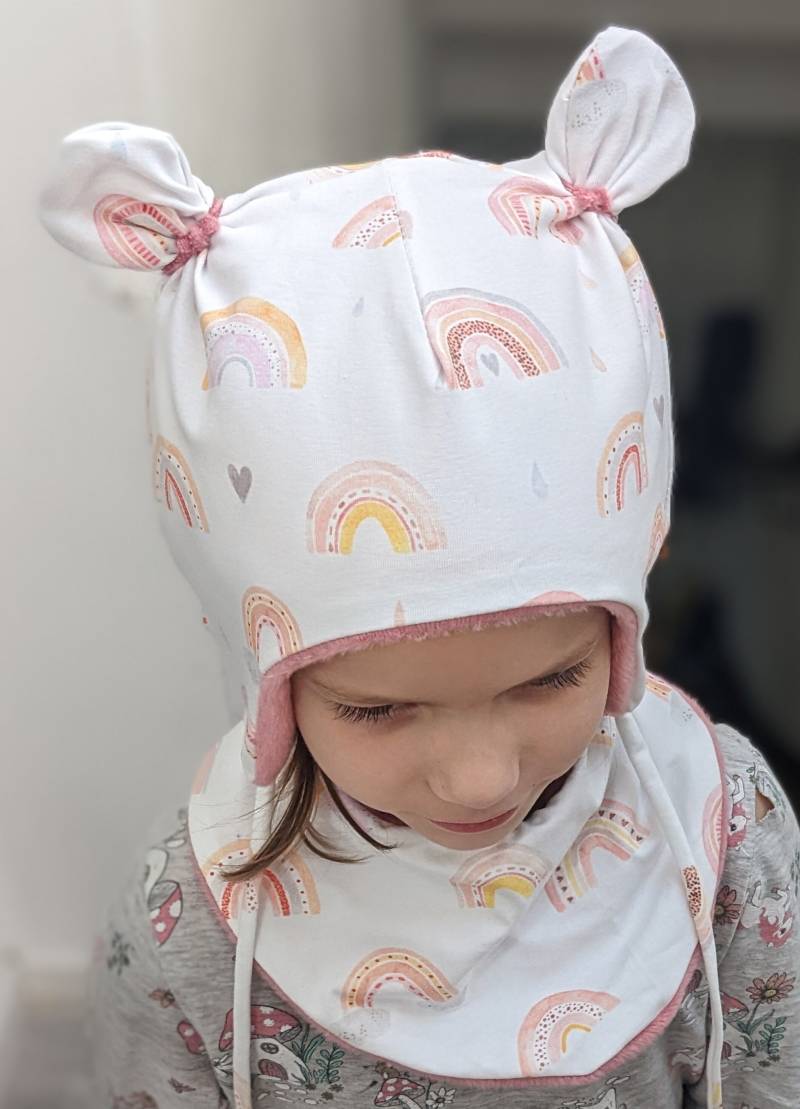 Baby Regenbogen Ohren Mütze Kappe Mit Halstuch Ohrenmütze Schön Warm 34-50cm Teddyplüsch von KaeferMari