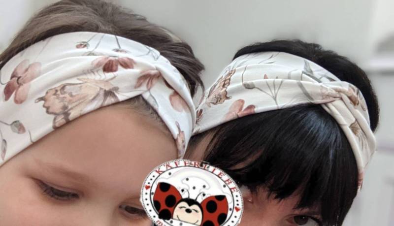 Mama Tochter Set Stirnband Schmetterling Blumen Wiese Baby Mädchen Kinder Haarband Größe 42-58cm von KaeferMari