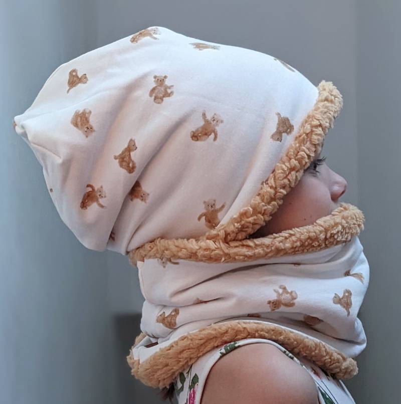Teddybär Warmes Mützenset Mit Teddyplüsch Kuschelig Warm Kinder Mädchen Beanie Mütze Schal/Loop & Stirnband Größe 37-56cm von KaeferMari