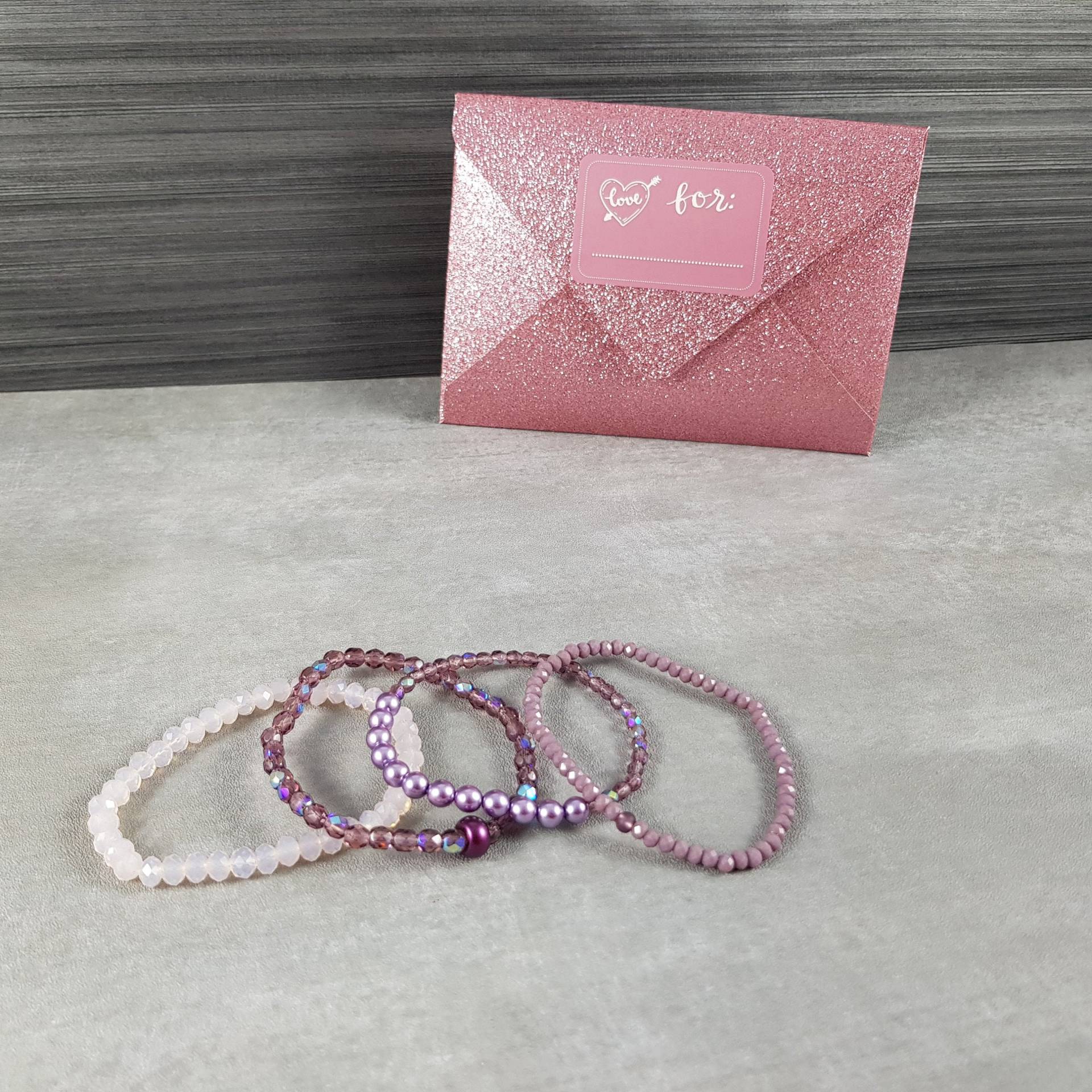 Geschenk Beste Freundin Armbänder Glücksbringer Schwester Tochter Mutter Als Dankeschön Im Umschlag Schön Verpackt Mit Glitzer Geschenk Beste Freundin Armbänder Glücksbringer Schwester Tochter Mutter Als Dankeschön Im Umschlag Schön Verpackt Mit Glitzer von KaehnDesign