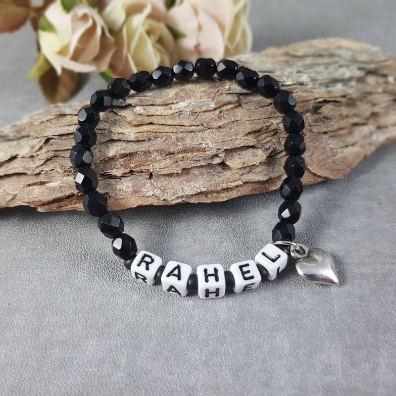 Namensarmband Initialien Wunschname Personalisiertes Armband Geburtstag Mama Tochter Schwester Beste Freundin Schwiegertochter Namensarmband Initialien Wunschname Personalisiertes Armband Geburtstag Mama Tochter Schwester Beste Freundin Schwiegertochter von KaehnDesign
