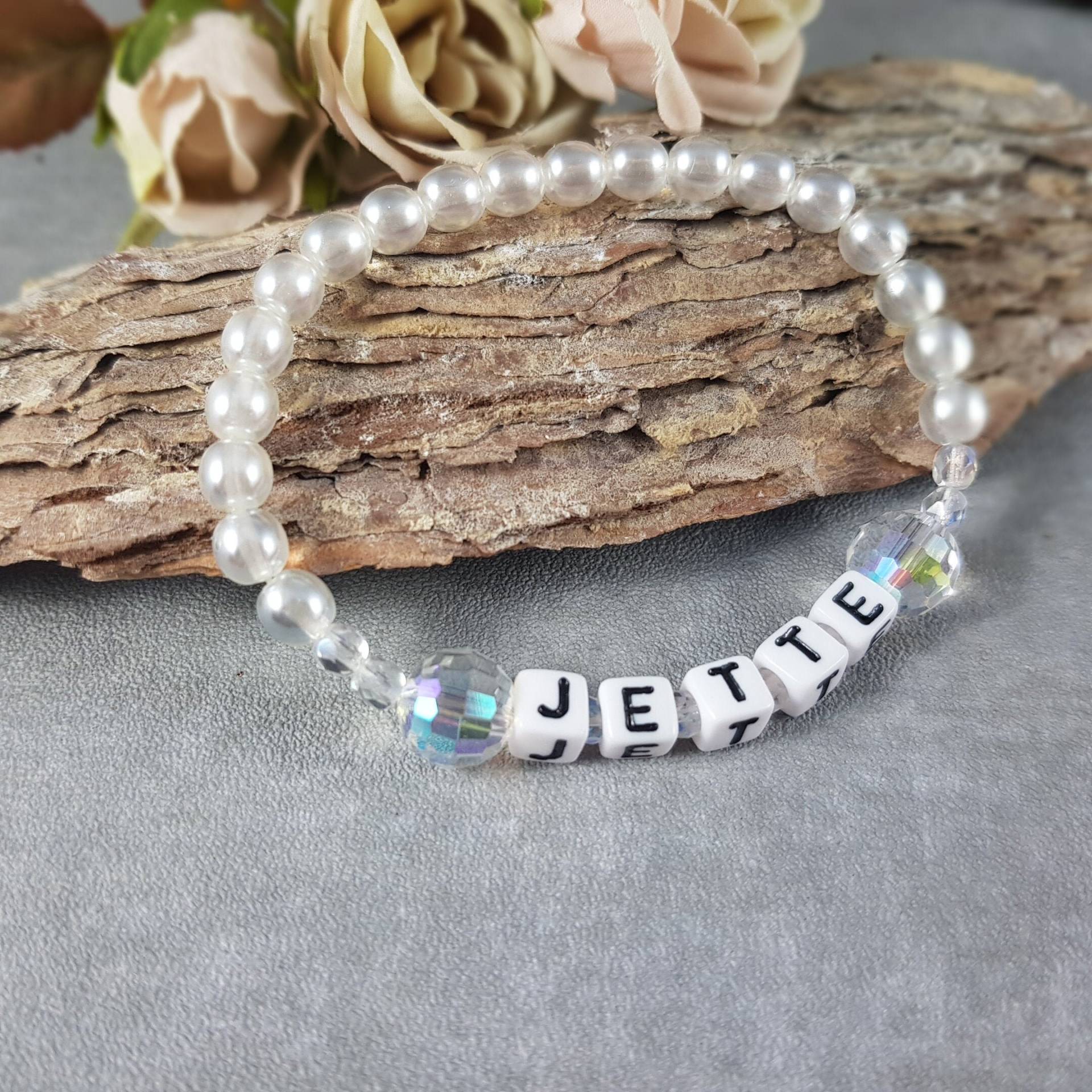 Namensarmband Initialien Wunschname Personalisiertes Individuelles Armband Geburtstag Mama Tochter Schwester Beste Freundin Namensarmband Initialien Wunschname Personalisiertes Individuelles Armband Geburtstag Mama Tochter Schwester Beste Freundin von KaehnDesign