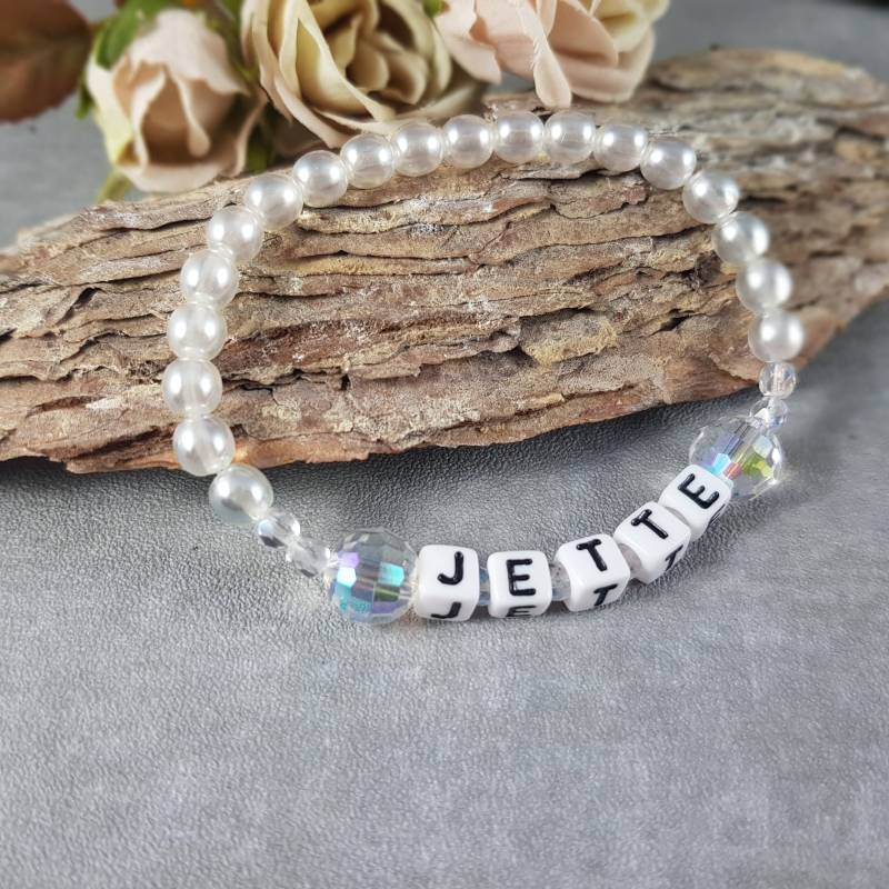 Namensarmband Initialien Wunschname Personalisiertes Individuelles Armband Geburtstag Mama Tochter Schwester Beste Freundin Namensarmband Initialien Wunschname Personalisiertes Individuelles Armband Geburtstag Mama Tochter Schwester Beste Freundin von KaehnDesign