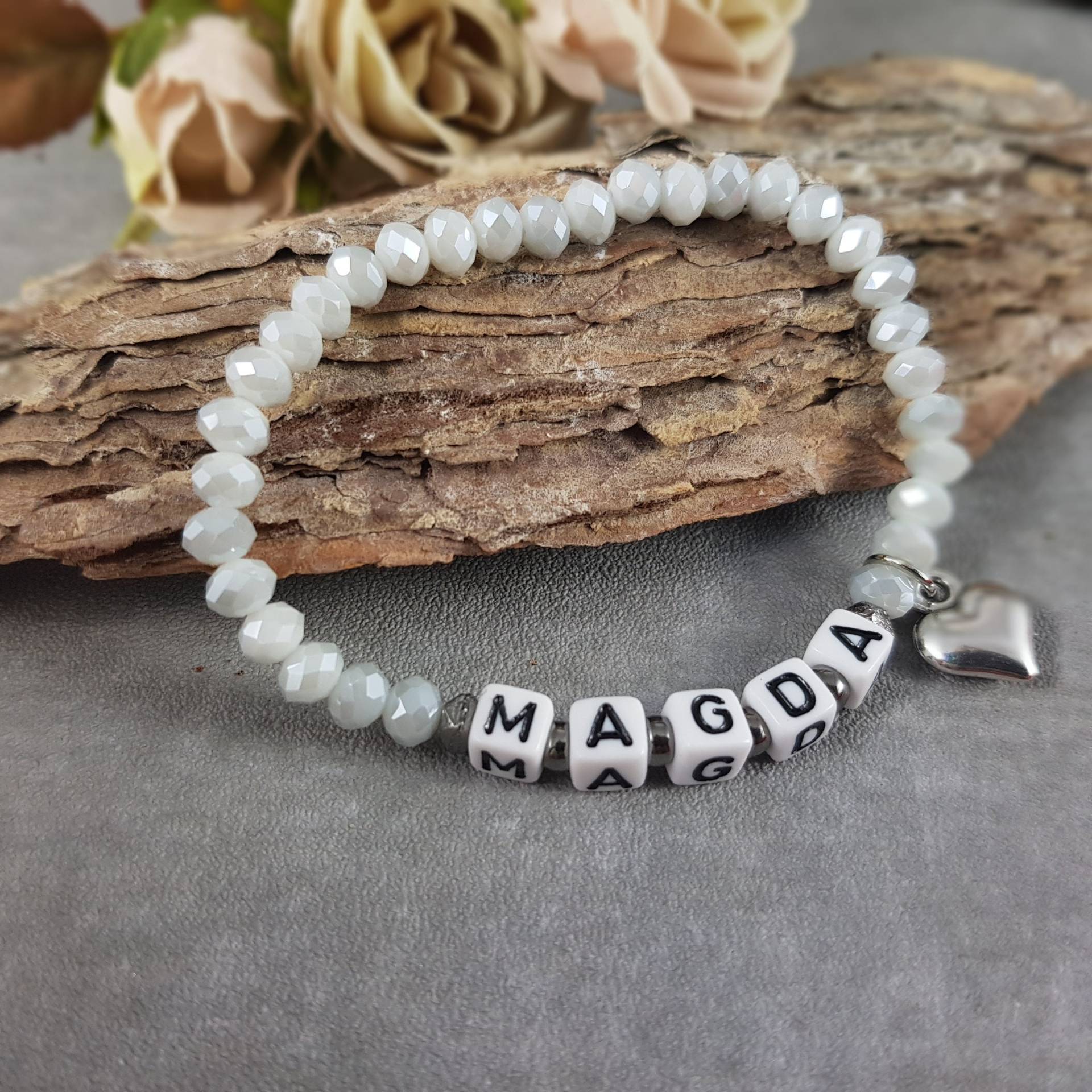Personalisiertes Namensarmband Initialien Wunschname Personalisiertes Armband Geburtstag Mama Tochter Schwester Beste Freundin Personalisiertes Namensarmband Initialien Wunschname Personalisiertes Armband Geburtstag Mama Tochter Schwester Beste Freundin von KaehnDesign