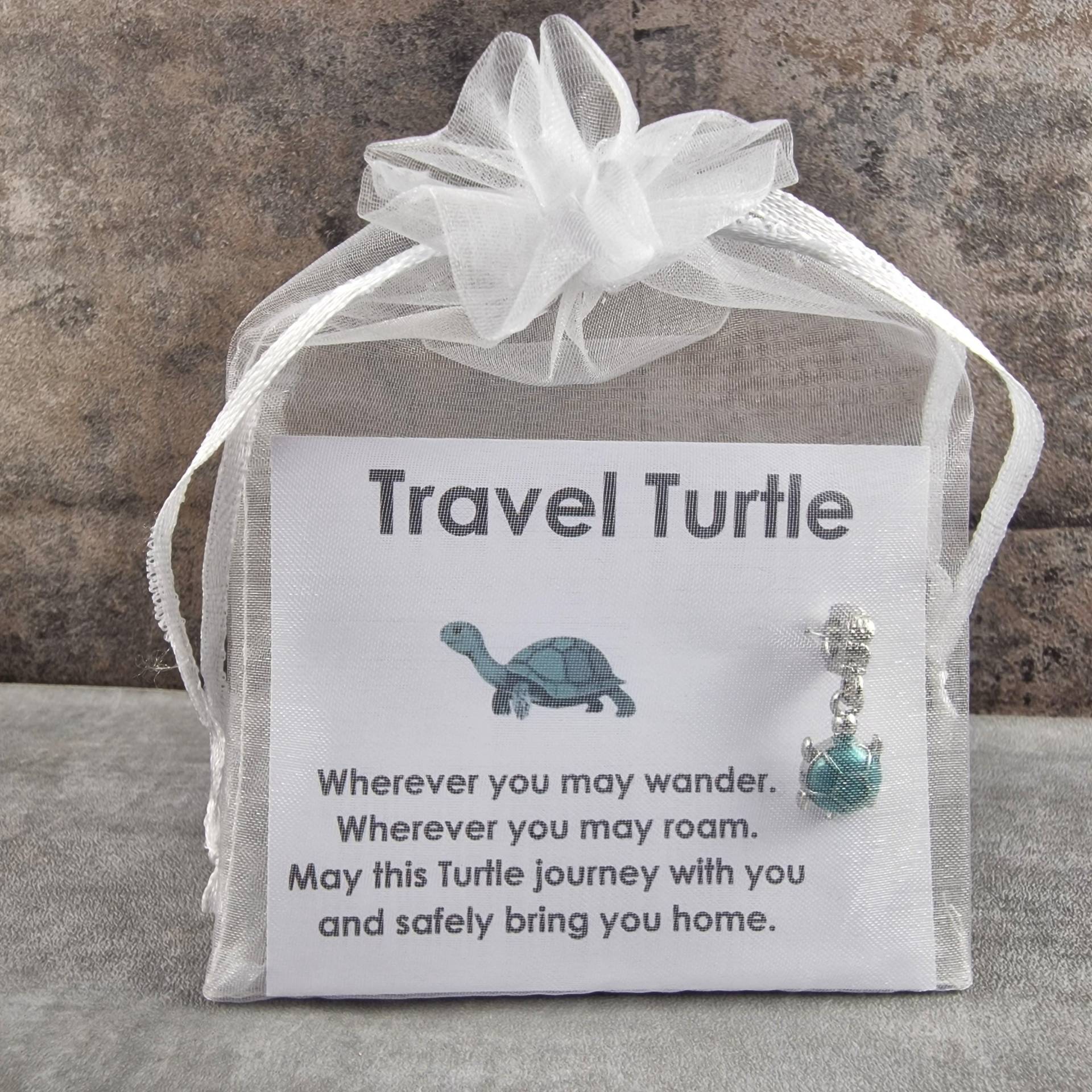 Travel Turtle Keychain - Schlüsselanhänger Schildkröte Besonderes Geschenk Glücksbringer Reise Urlaub Taschenanhänger Geschenkidee von KaehnDesign