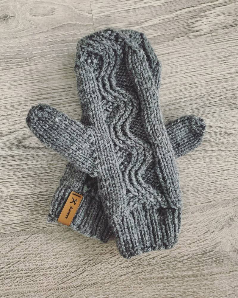 Kuschelige Fäustlinge Kuschelige Fäustlinge von KafeenyCollective