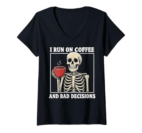 Damen I Run On Coffee and Bad Decisions T-Shirt mit V-Ausschnitt Damen I Run On Coffee and Bad Decisions T-Shirt mit V-Ausschnitt von Kaffee Schlechte Entscheidung Koffein Lustig Meme