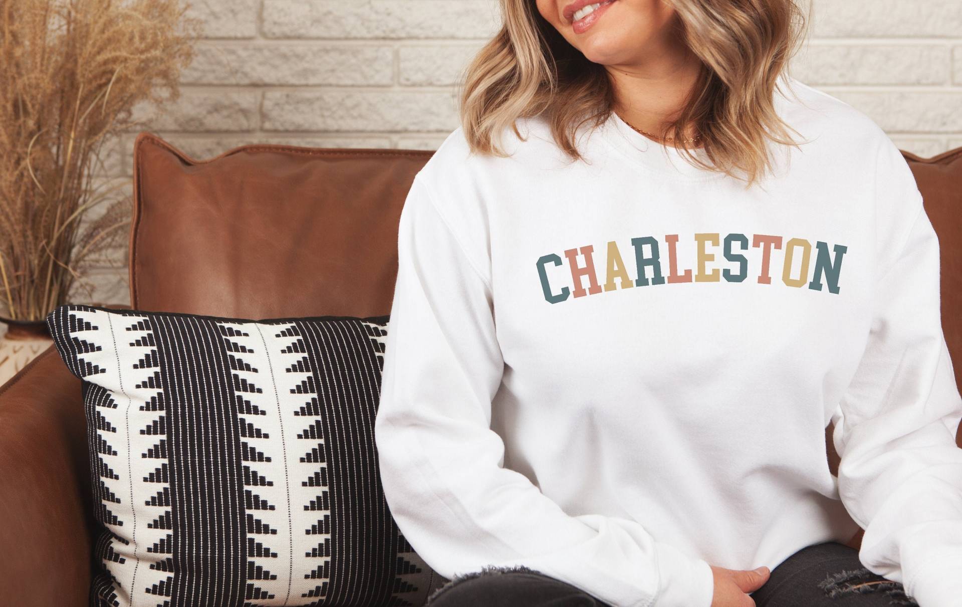 West Virginia Sweatshirt, Charleston Sweater, State Crewneck, Retro Shirt, Pride Geschenk Für Freundin, Süßes Sweatshirt West Virginia Sweatshirt, Charleston Sweater, State Crewneck, Retro Shirt, Pride Geschenk Für Freundin, Süßes Sweatshirt von KahanaClothing