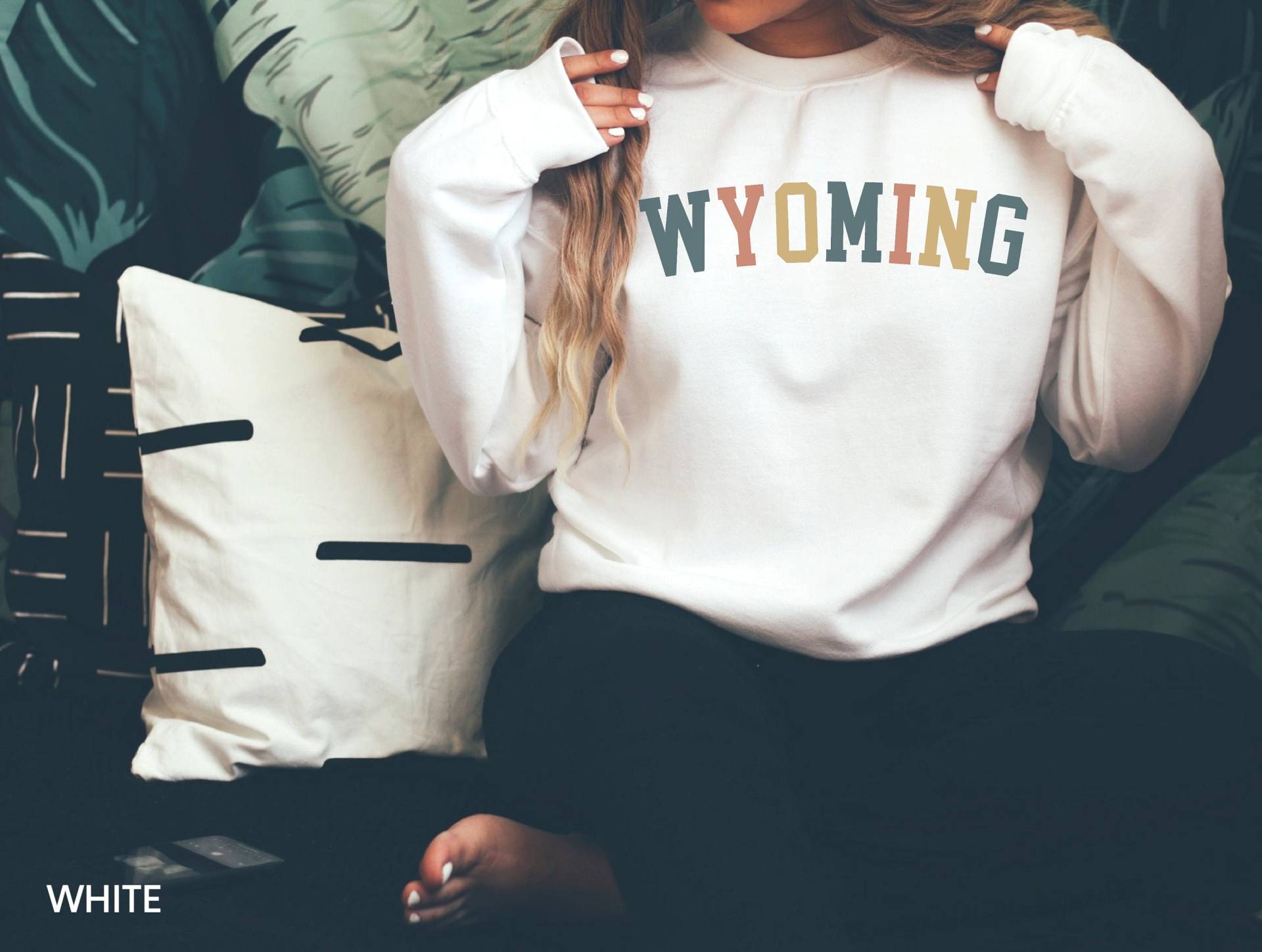 Wyoming Sweatshirt, Retro Sweater, Vintage State Crewneck, Shirt, College Sweatshirt von KahanaClothing