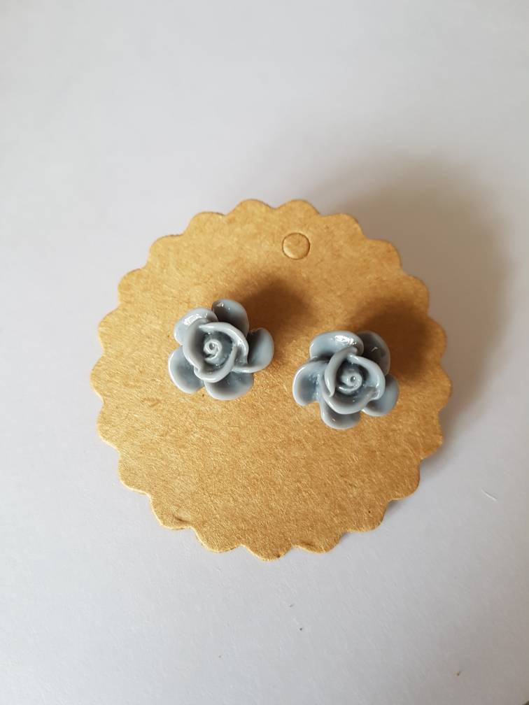 Graue Rose Ohrringe von KahliLifestyle