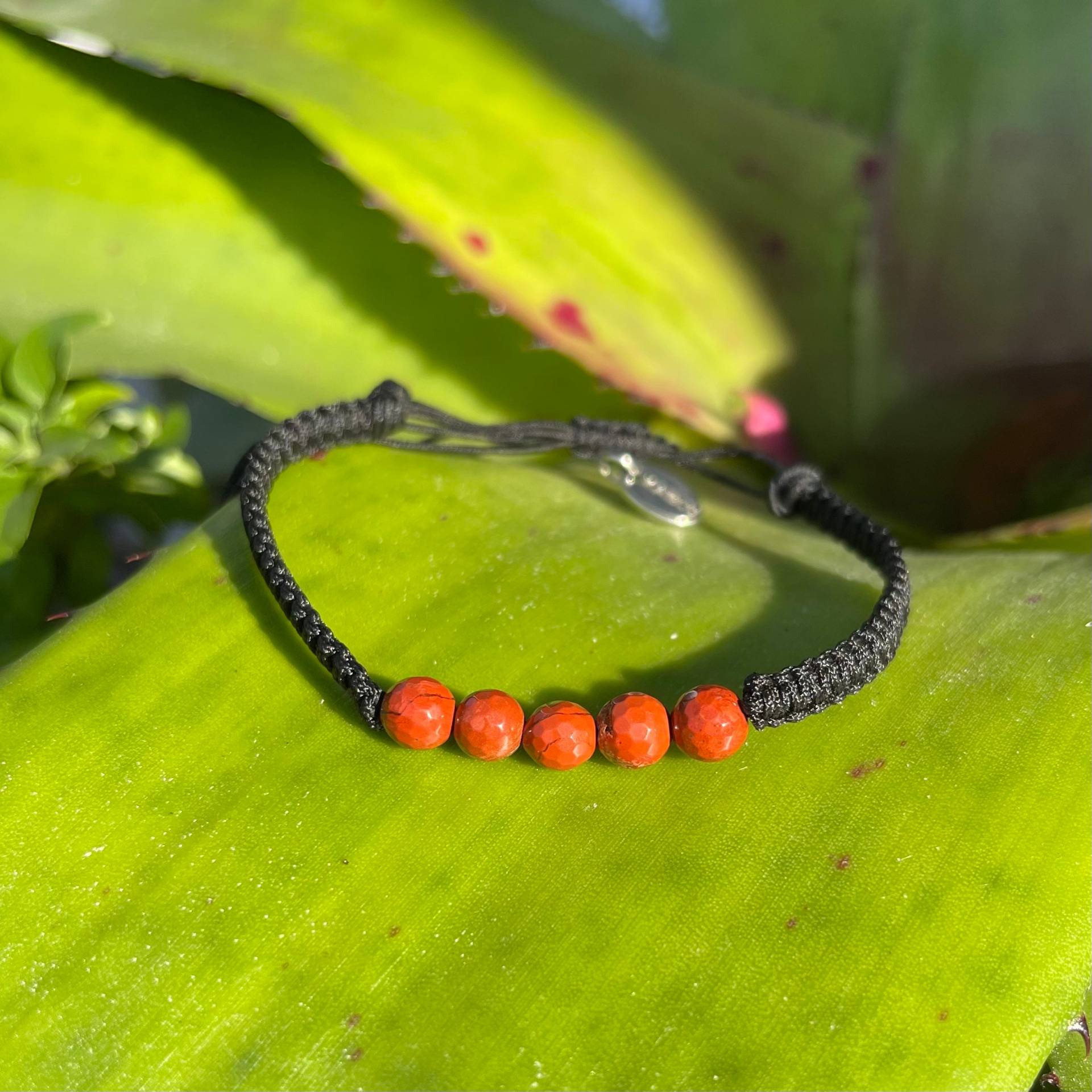 Roter Jaspis Großes Armband, Empowerment Stein, Roher Edelstein Kristall Armband von KaiBlu
