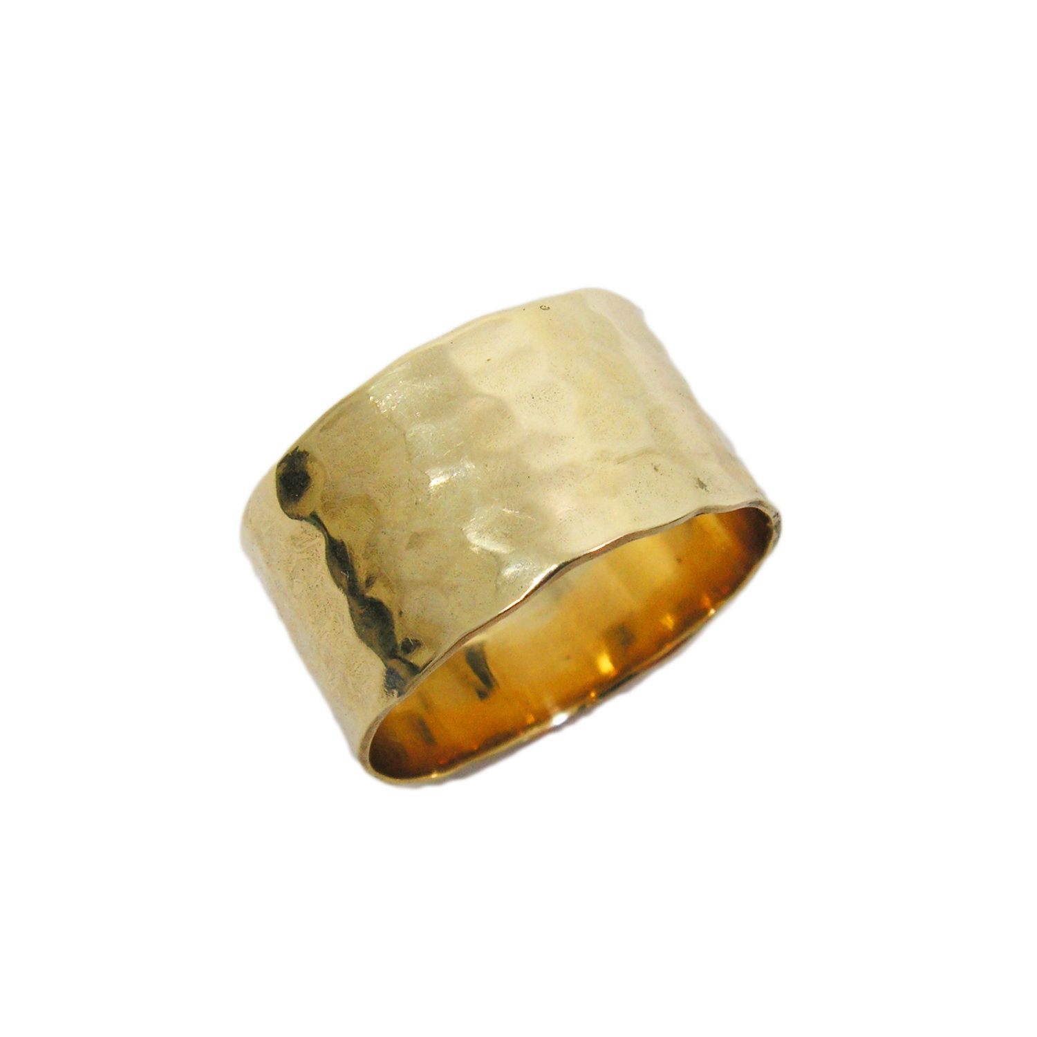 Breiter Ehering. Ehering Aus 14-Karätigem Gehämmertem Gelbgold. Für Frauen. Gold-Ehering. 11 Mm Breiter Breiter Ehering. Ehering Aus 14-Karätigem Gehämmertem Gelbgold. Für Frauen. Gold-Ehering. 11 Mm Breiter von KaiJewelry585