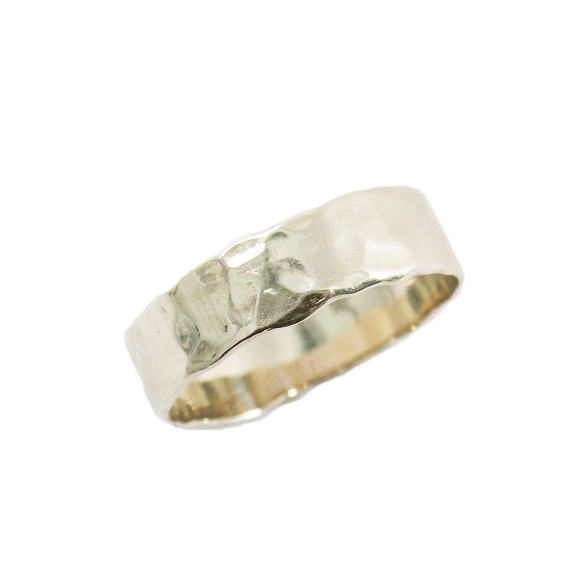 Ehering Für Männer. Aus 14-Karätigem Weißgold. Gehämmertes Band. Gold-Ehering. Unisex-Ehering. Gehämmerter Ring Ehering Für Männer. Aus 14-Karätigem Weißgold. Gehämmertes Band. Gold-Ehering. Unisex-Ehering. Gehämmerter Ring von KaiJewelry585