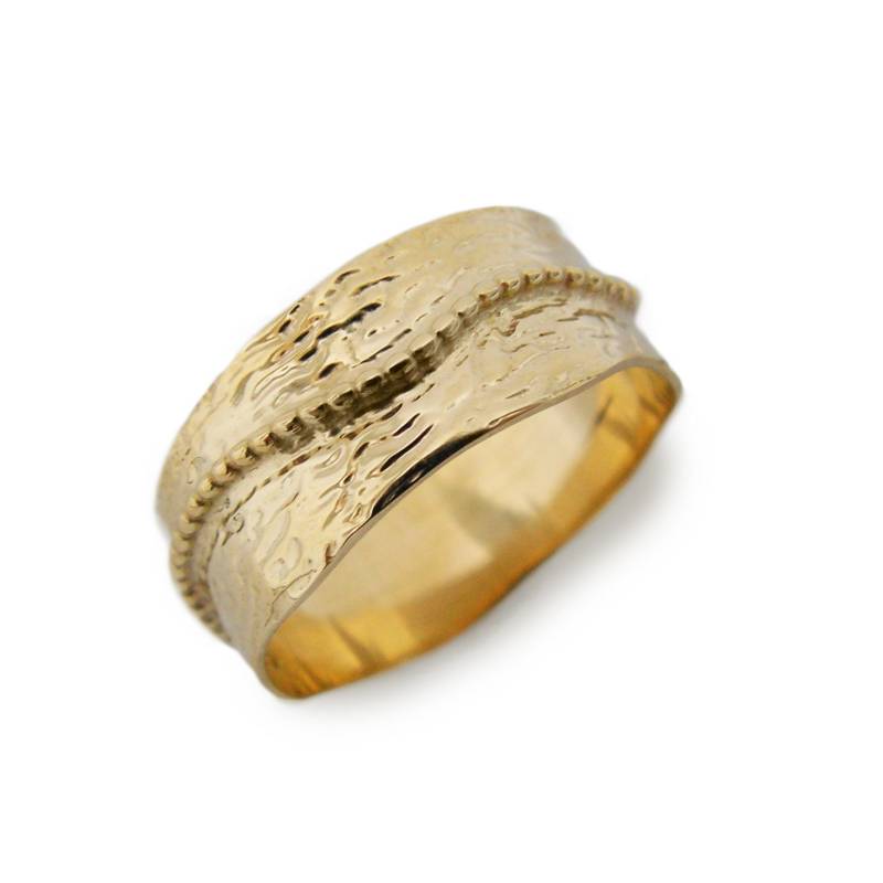 Erde Ehering. Stammes - Ethno Strukturierter Goldhochzeitsring . 14K Gelbgold Band | Gr-9277-1427 von KaiJewelry585