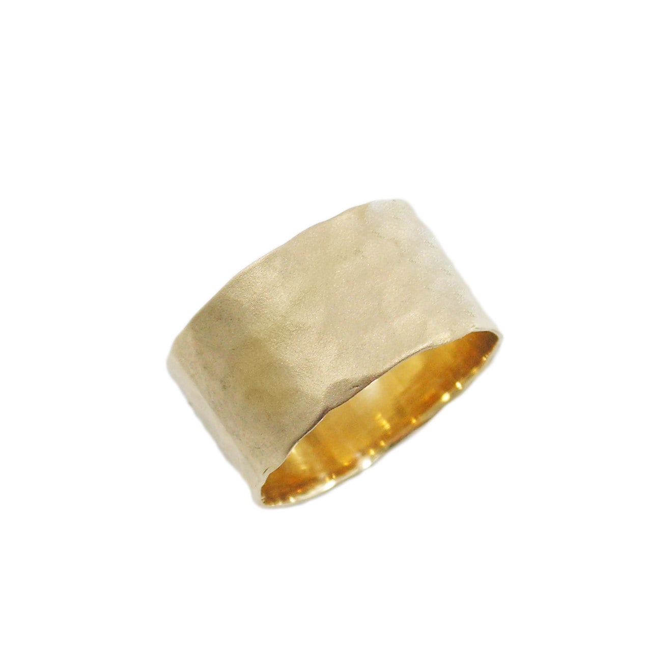 Gehämmerter Ehering. 11 Mm Goldfarbener Breiter Ehering Aus 14K Gelbgold. Breiter Gehämmerter Trauring. Frauen Gehämmerter Ehering. 11 Mm Goldfarbener Breiter Ehering Aus 14K Gelbgold. Breiter Gehämmerter Trauring. Frauen von KaiJewelry585