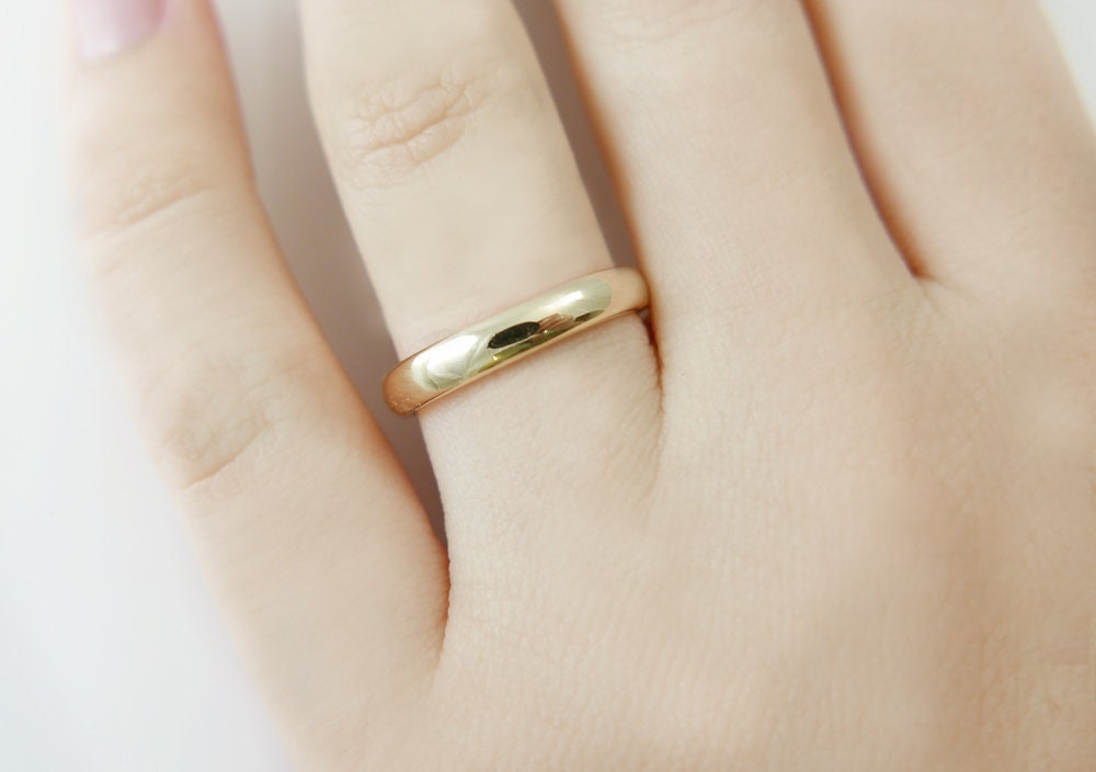 Goldenes Comfort-Fit-Band. Hochzeits-Goldband. Doppelter Goldring Mit Abgerundeter Kuppel. Goldener Ehering. Ehering Für Herren. Frauen Goldenes Comfort-Fit-Band. Hochzeits-Goldband. Doppelter Goldring Mit Abgerundeter Kuppel. Goldener Ehering. Ehering Für Herren. Frauen von KaiJewelry585