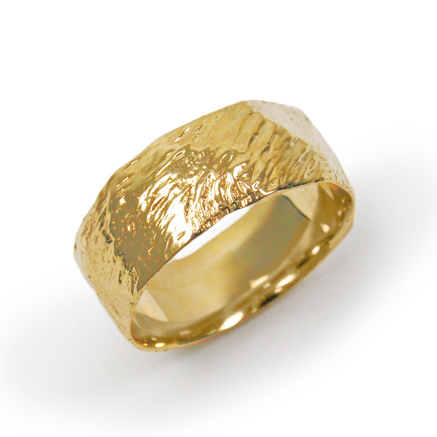 Polygonaler Ehering. Breiter Trauring. Strukturierter Gold 14K Gelbgold-Ring. Unikat-Ring | Gr-9216-1126 von KaiJewelry585