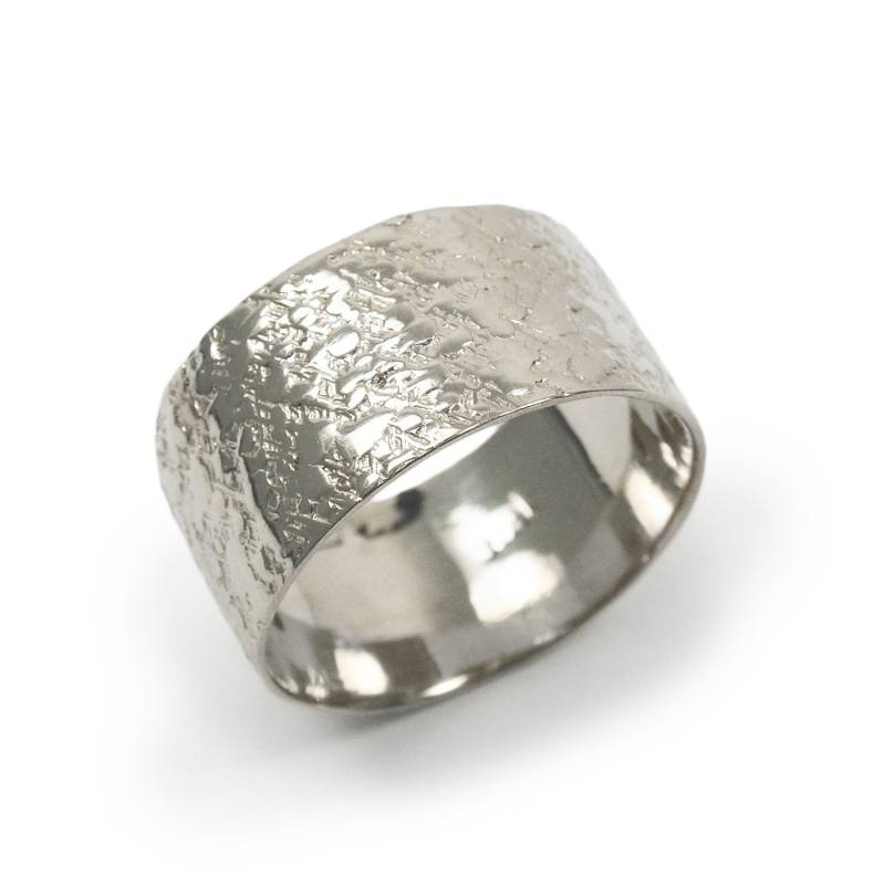 Trauring Aus Weißgold. Flüssige Textur Ehering. Strukturierter Breiter 14K Weißgoldring | Gr-9137-649 von KaiJewelry585