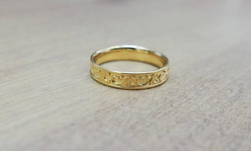 Unisex-Ehering. Band Aus 14-Karätigem Gelbgold. Textur-Ehering. Ehering Für Männer. Frauen. Herren. Versprechensringe von KaiJewelry585
