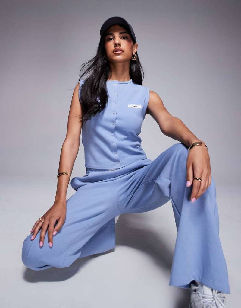 Kaiia - Exclusive - Ärmelloses Cropped-Trägertop in Blau mit hohem Baumwollanteil und durchgehender Knopfleiste, Kombiteil-Grau von Kaiia