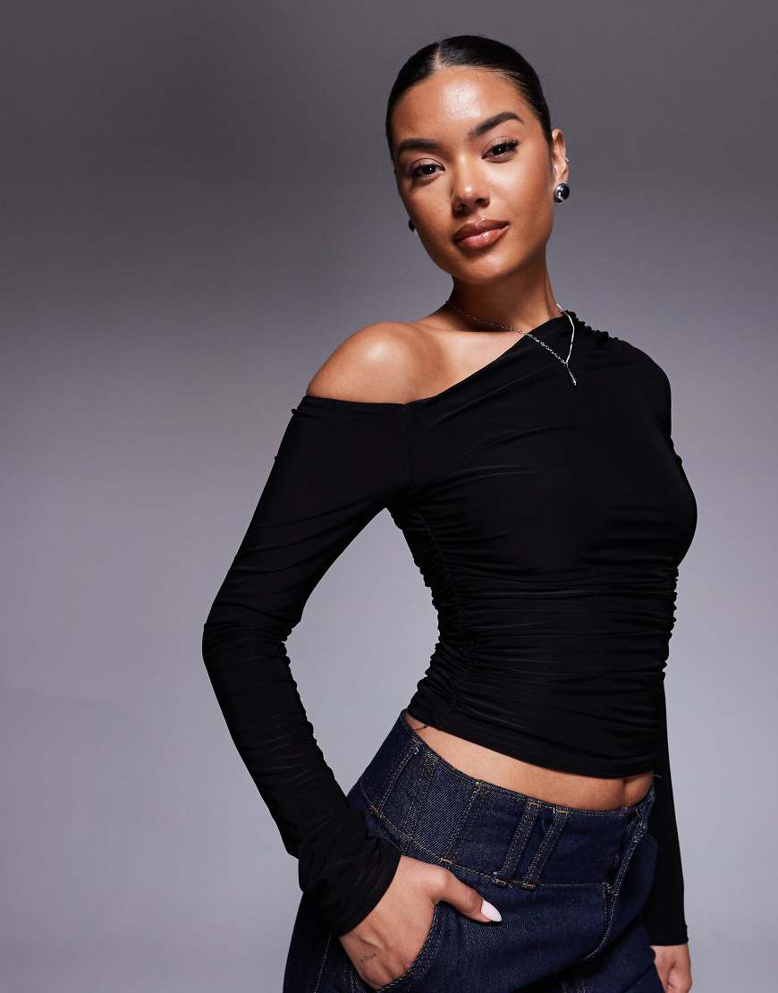 Kaiia - Exclusive - Anschmiegsames, doppellagiges, langärmliges Trägertop in Schwarz mit Off-Shoulder-Träger von Kaiia