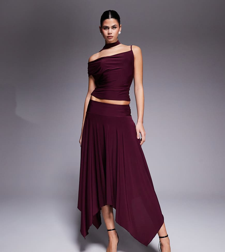 Kaiia - Exclusive - Doppellagiger, anschmiegsamer Maxirock in dunklem Kirschrot mit Zipfelsaum, Kombiteil von Kaiia