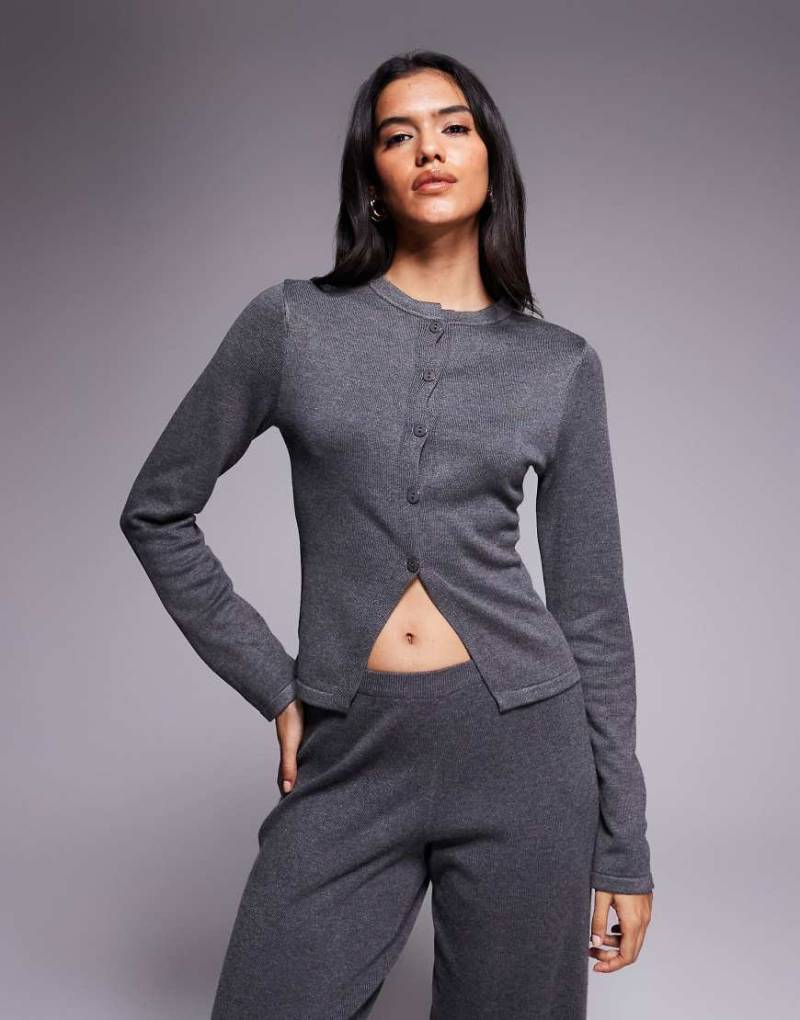 Kaiia - Exclusive - Langärmlige Strickjacke in Dunkelgrau mit Knopfleiste und geschlitzter Vorderseite, Kombiteil von Kaiia