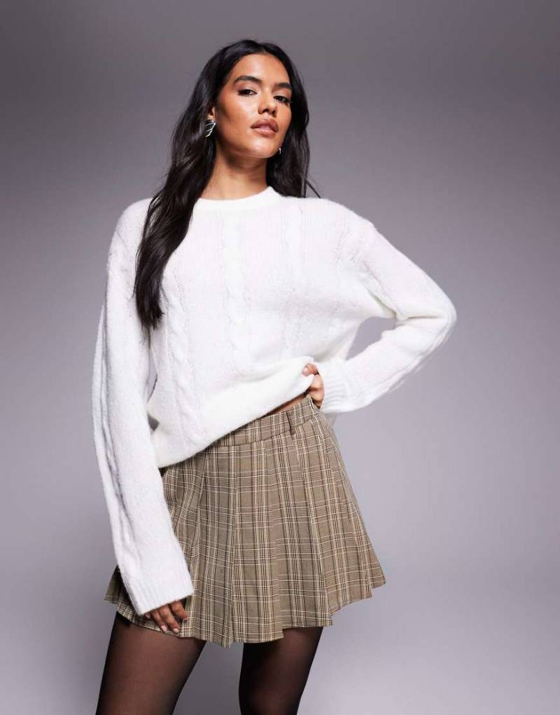 Kaiia - Exclusive - Mini-Faltenrock mit Gürtel-Detail und traditionellem Karomuster-Bunt von Kaiia