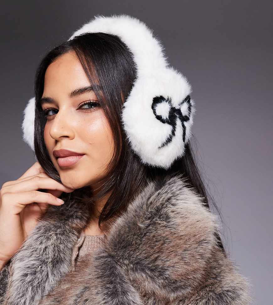Kaiia - Exclusive - Ohrenschützer aus Kunstpelz in Weiß mit Schleifenmotiv-Bunt von Kaiia