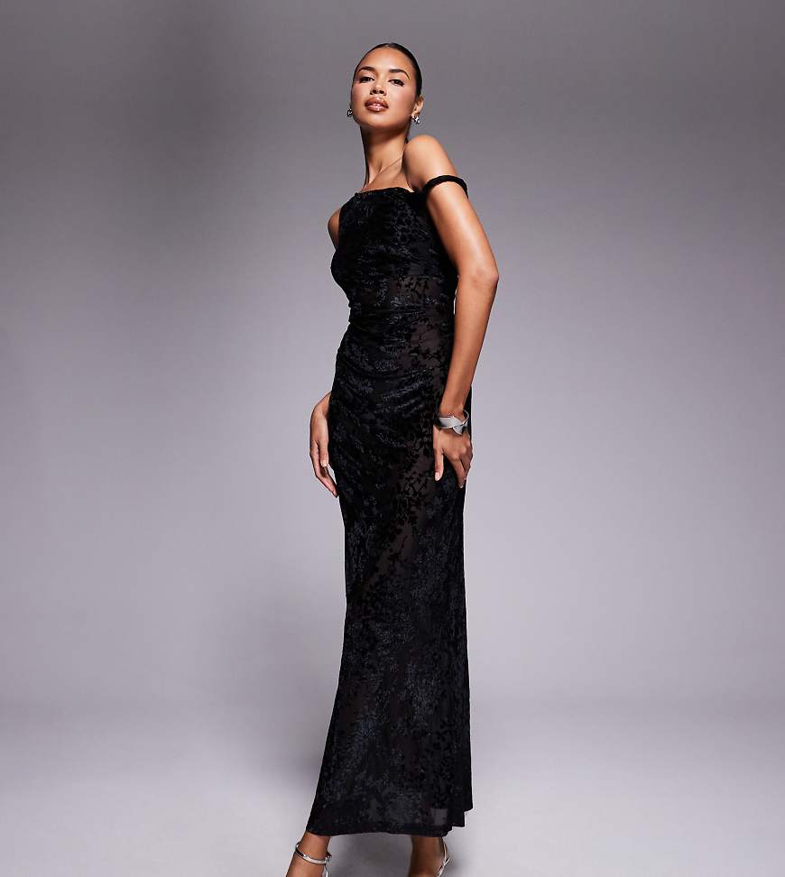 Kaiia - Exclusive - Schulterfreies Maxikleid aus Ausbrennersamt in Schwarz mit verdrehtem Träger von Kaiia