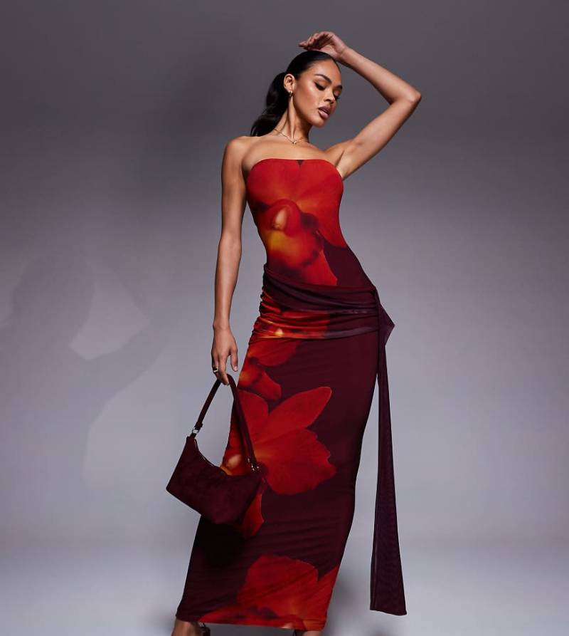 Kaiia - Exclusive - Trägerloses, figurbetontes Maxikleid aus doppellagigem Netzstoff in Braun und Orange mit Blumenmuster, Drapierung und gebundener Seite-Bunt von Kaiia