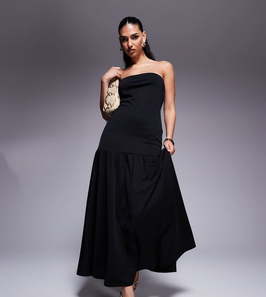 Kaiia - Exclusive - Trägerloses Maxikleid in Schwarz mit tiefer Taille von Kaiia