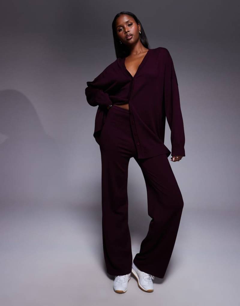 Kaiia - Exclusive - Weit geschnittene Strickhose in Burgunderrot, Kombiteil von Kaiia