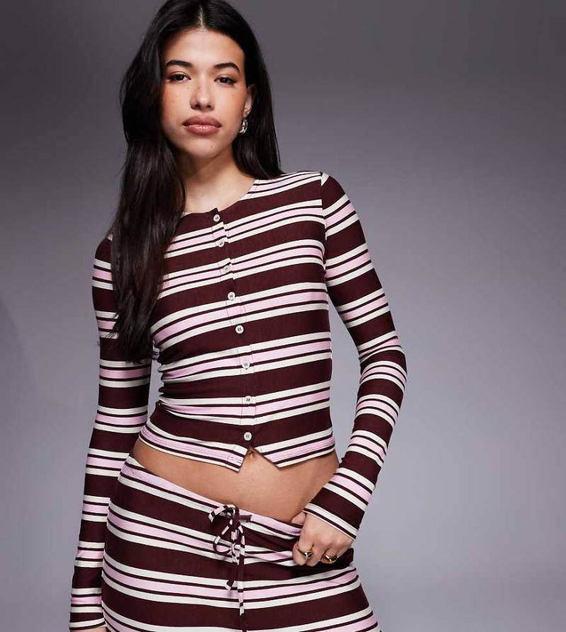 Kaiia - Exklusiv - Langärmliges Oberteil aus superweichem Jersey in Burgunderrot und Rosa gestreift mit Knopfleiste, Kombiteil-Bunt von Kaiia