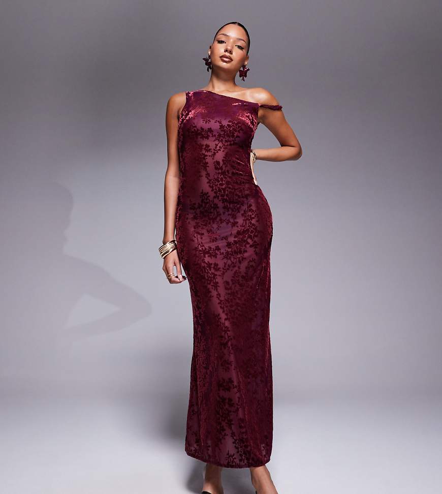 Kaiia - Exklusiv - Schulterfreies Maxikleid aus Ausbrennersamt in Burgunderrot mit verdrehtem Träger von Kaiia