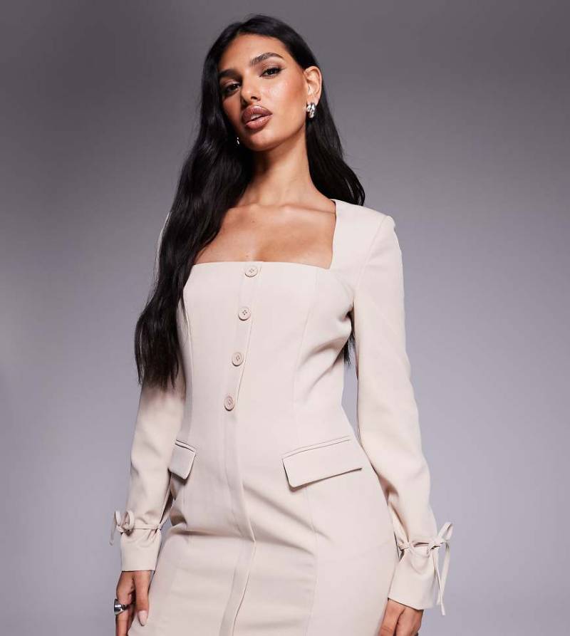 Kaiia - Exklusives, elegantes Blazer-Minikleid in Creme mit eckigem Ausschnitt und Schleifen an den Bündchen-Weiß von Kaiia