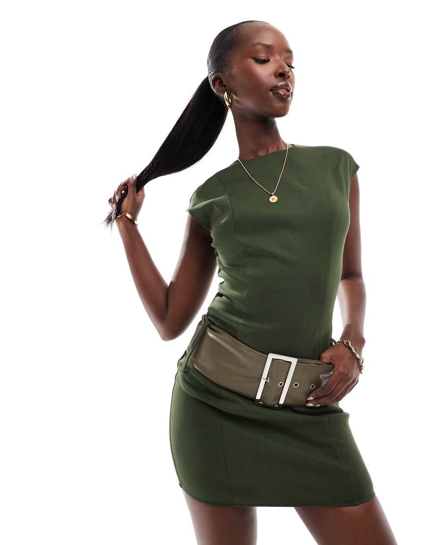 Kaiia - Exklusives, hochgeschlossenes Bengaline-Minikleid in Khaki mit Oversize-Gürtel-Grün von Kaiia