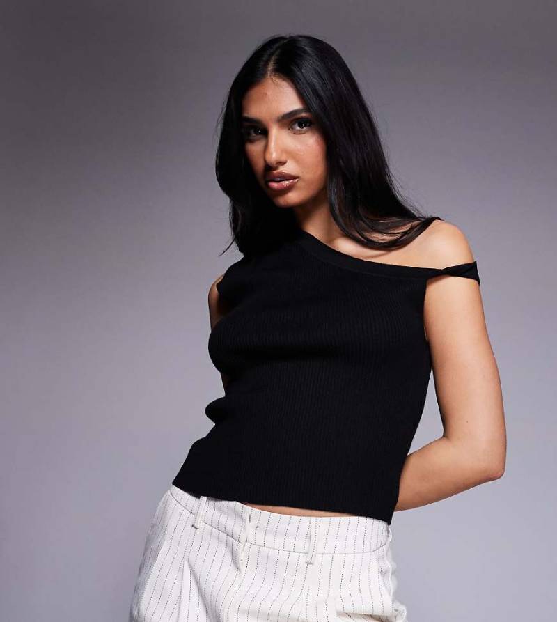 Kaiia - Exklusives schulterfreies kurzes Top aus Rippstrick in Schwarz mit verdrehtem Detail von Kaiia