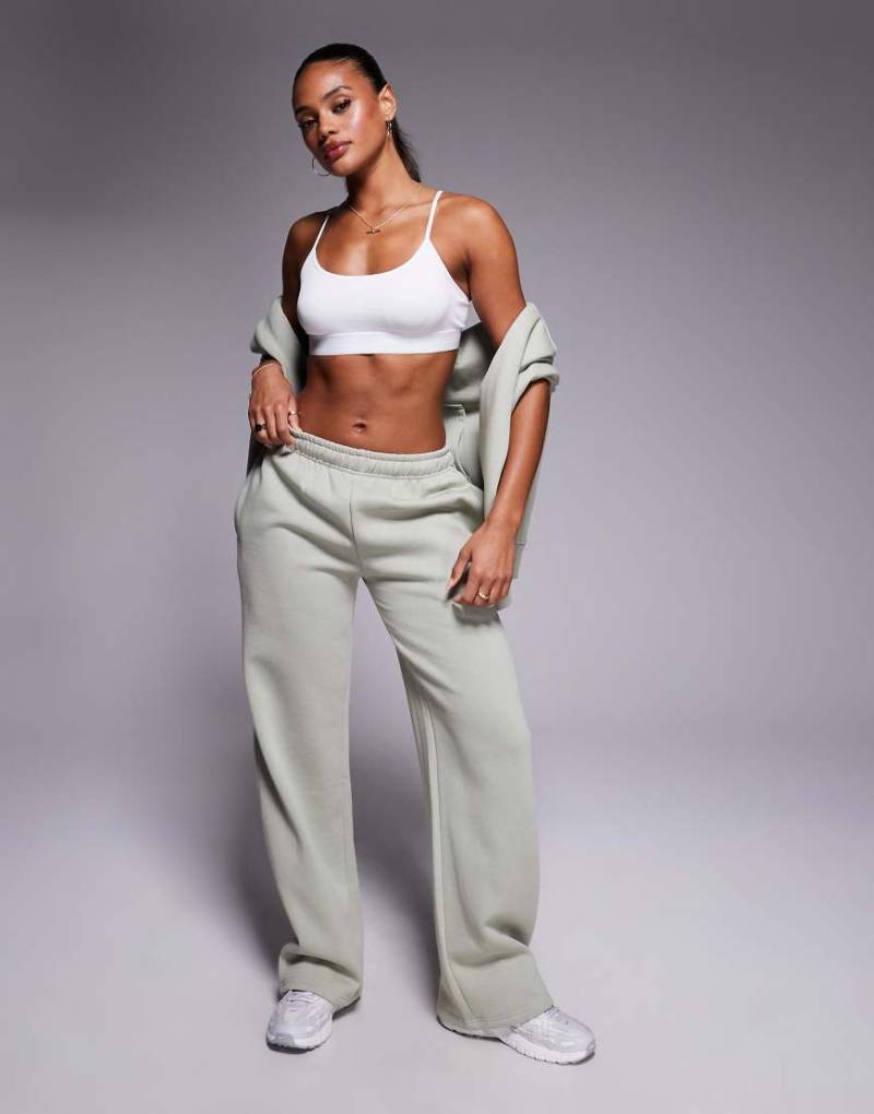 Kaiia - Weite Jogginghose in Salbeigrün mit hohem Baumwollanteil, Kombiteil von Kaiia