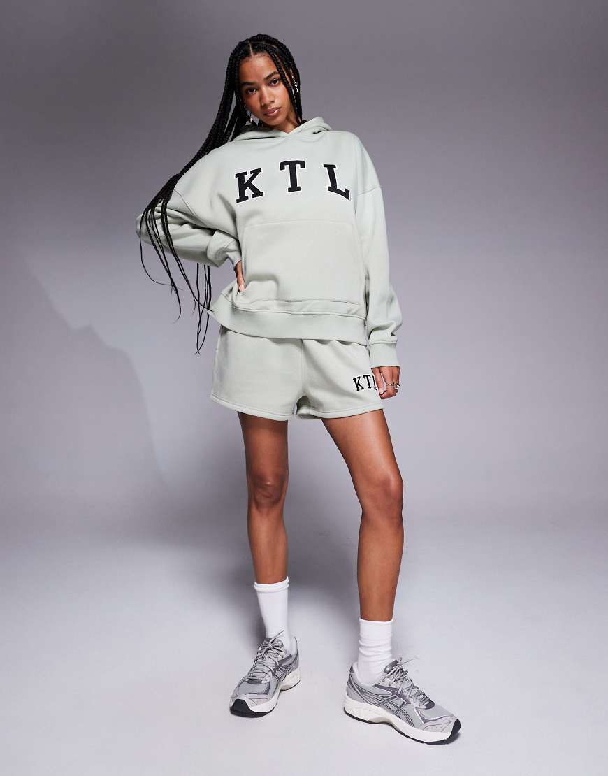 Kaiia - KTL - Oversize-Kapuzenpullover in Salbeigrün, Kombiteil Kaiia - KTL - Oversize-Kapuzenpullover in Salbeigrün, Kombiteil von Kaiia