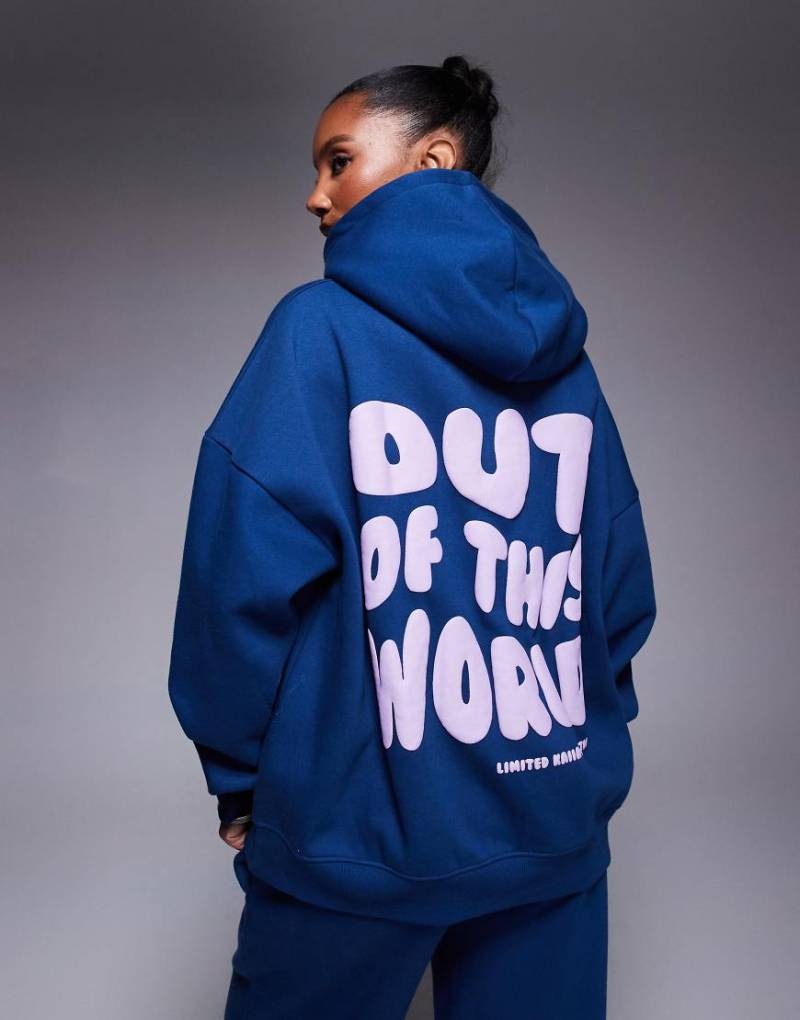 Kaiia - Kapuzenpullover in Kobaltblau mit hohem Baumwollanteil und Rückenprint, Kombiteil Kaiia - Kapuzenpullover in Kobaltblau mit hohem Baumwollanteil und Rückenprint, Kombiteil von Kaiia