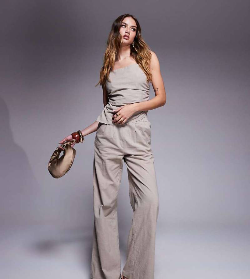 Kaiia - Exklusives Neckholder-Top in kaffeebrauner Leinenoptik mit eckigem Ausschnitt und Raffung, Kombiteil von Kaiia