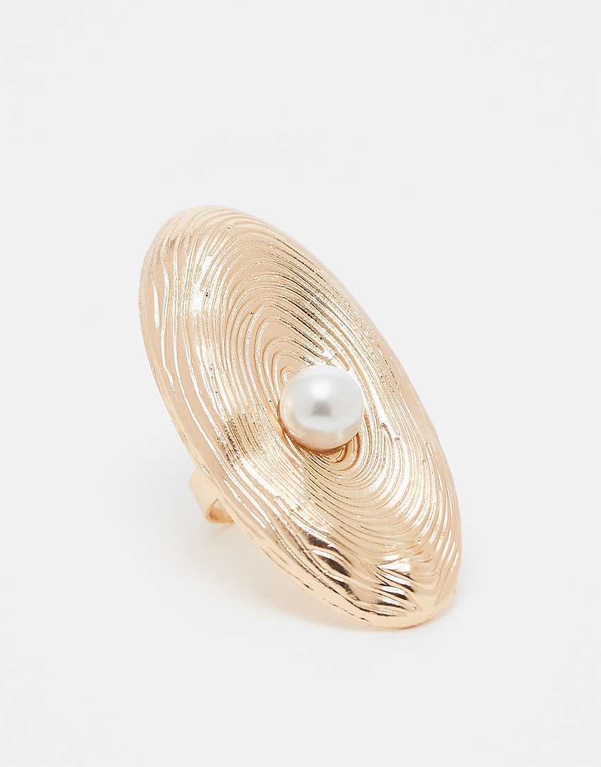 Kaiia - Exklusiver, ovaler Ring in Gold mit Perlendetail-Goldfarben von Kaiia