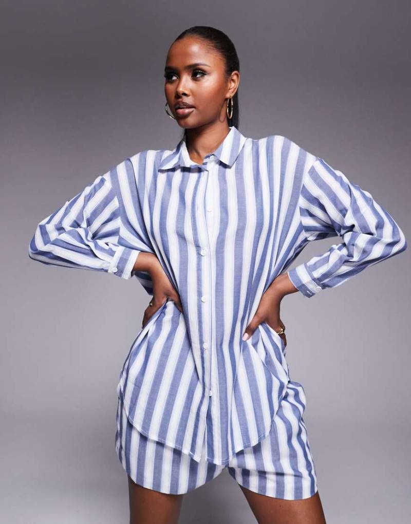 Kaiia - Exklusive Oversize-Hemdbluse aus Baumwolle mit maritimem Streifenmuster in Blau und Weiß, Kombiteil-Bunt von Kaiia