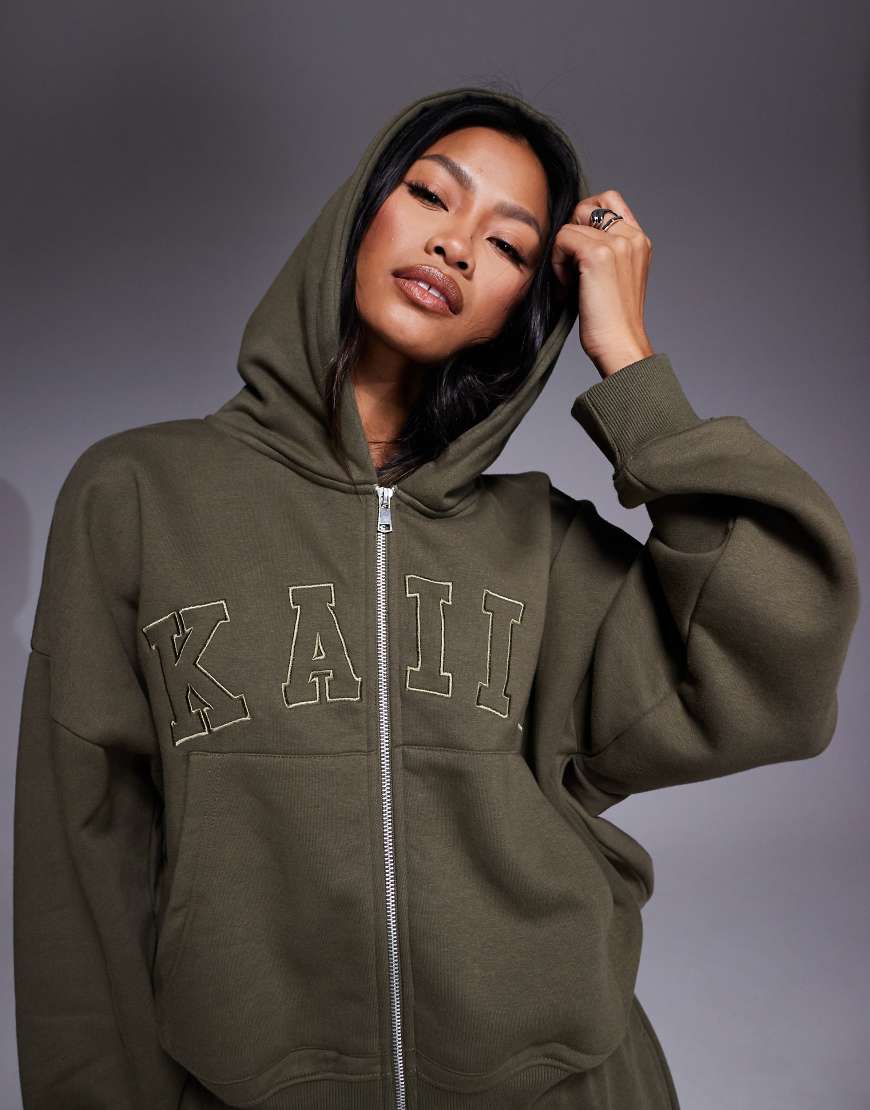 Kaiia - Oversize-Kapuzenjacke in Khaki mit hohem Baumwollanteil und Logo-Stickerei, Kombiteil-Grün von Kaiia