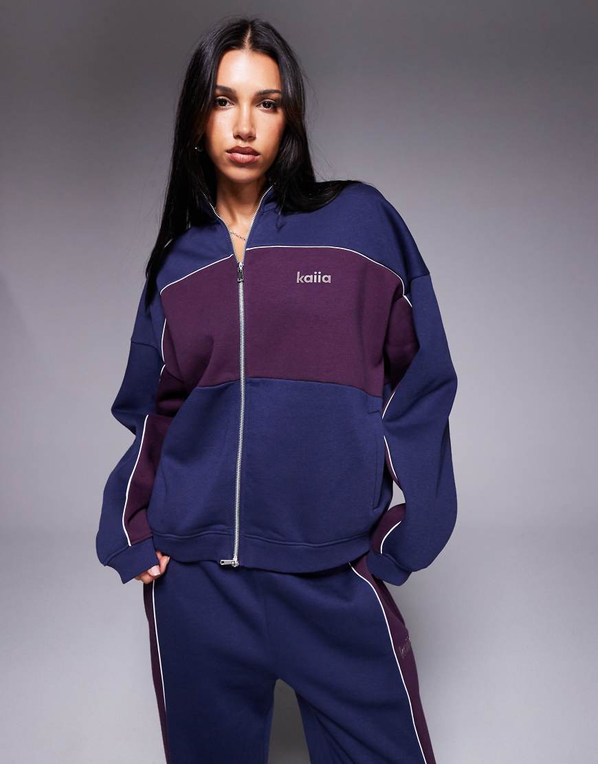 Kaiia - Oversize-Sweatjacke mit hohem Baumwollanteil und kontrastierenden Streifen in Marineblau und Burgunderrot sowie Reißverschluss, Kombiteil-Bunt von Kaiia