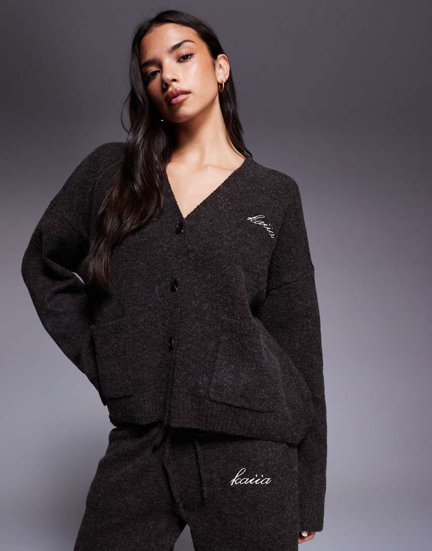 Kaiia - Strickjacke in Braun mit Logo-Stickerei, Kombiteil-Brown von Kaiia