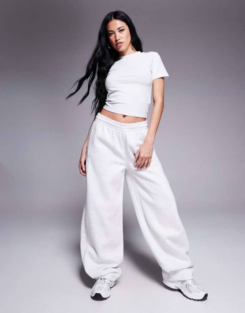 Kaiia - Barrel-Leg-Jogginghose mit hohem Baumwollanteil in hellgrau meliert, mit Logo auf der Tasche, Kombiteil von Kaiia